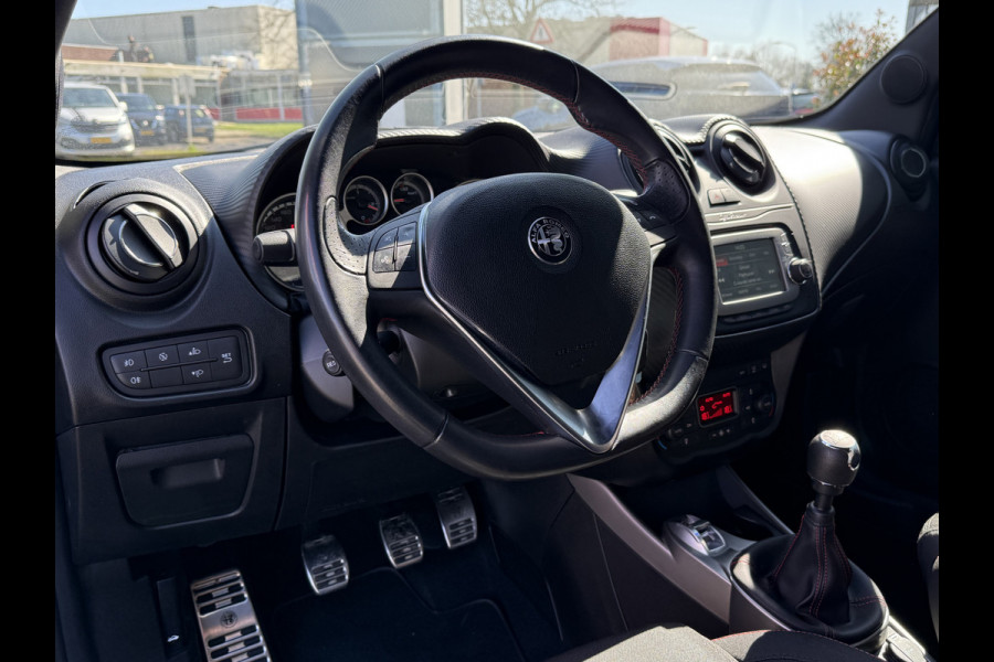 Alfa Romeo MiTo BWJ 2019 | 0.9 TwinAir 105PK ECO CARBON ED. | CLIMA | NAVI | CRUISE | PDC | LICHTMETAAL | SPORTSTOELEN |