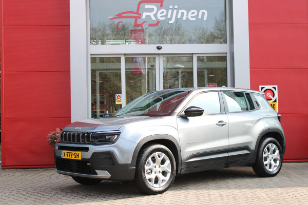 Jeep Avenger ALTITUDE 156PK 54 kWh | 3-FASE | ELEKTRISCH BEDIENBARE ACHTERKLEP | ACHTERUITRIJ CAMERA | NAVIGATIE | DRAADLOZE APPLE CARPLAY/ANDROID AUTO | ALL SEASON BANDEN | LICHTMETALEN VELGEN 17" | ADAPTIVE CRUISE CONTROL | DAB+ RADIO | DRAADLOZE TELEFOONLADER | KEYLESS ENTRY |