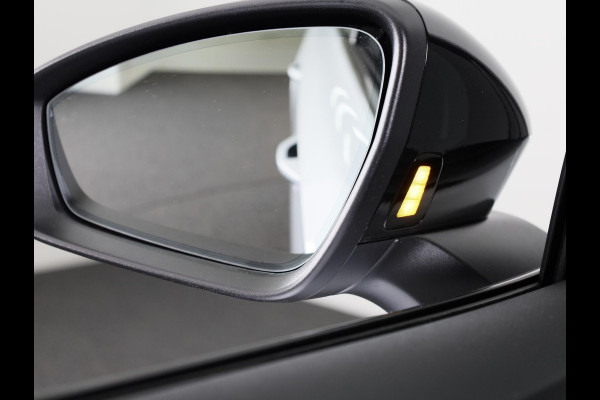 Škoda Enyaq Coupé 60 Sportline 204 pk | 63 kWh | Blind Spot | Panoramadak |