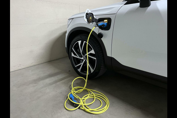 Volvo XC40 1.5 T5 Recharge R-Design Pano Navi Camera Cruise