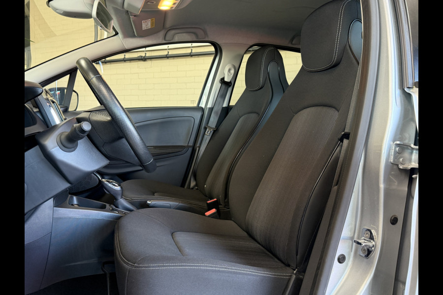 Renault ZOE R110 Limited 41 kWh (Huur Accu) Navi | Pdc | Camera | Keyless | Clima | 100 % Dealer onderhouden!