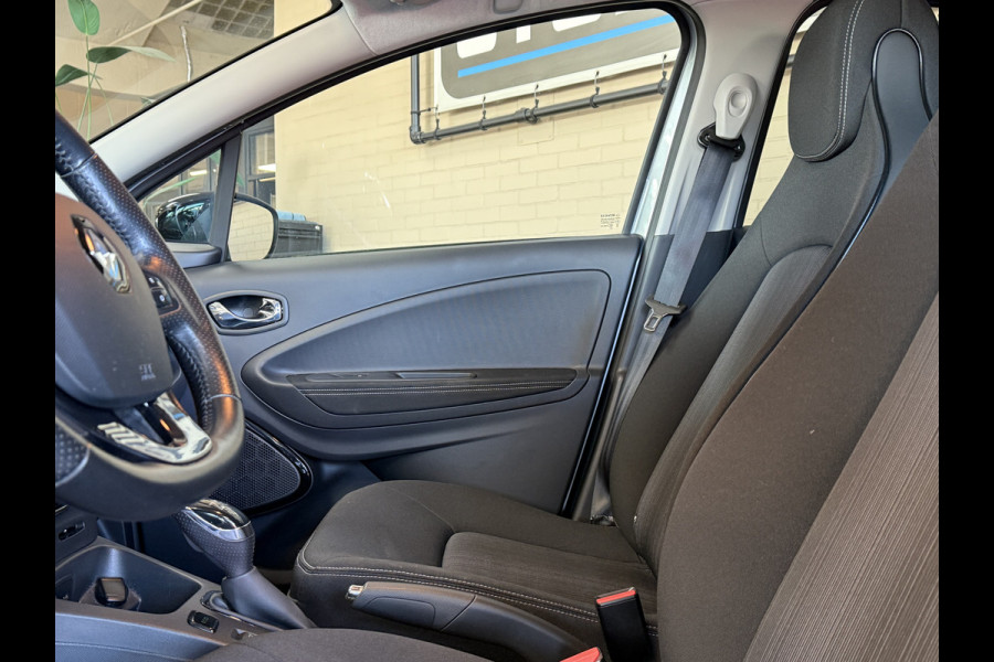 Renault ZOE R110 Limited 41 kWh (Huur Accu) Navi | Pdc | Camera | Keyless | Clima | 100 % Dealer onderhouden!