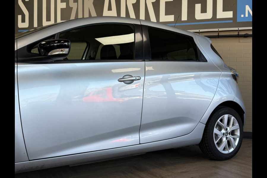 Renault ZOE R110 Limited 41 kWh (Huur Accu) Navi | Pdc | Camera | Keyless | Clima | 100 % Dealer onderhouden!