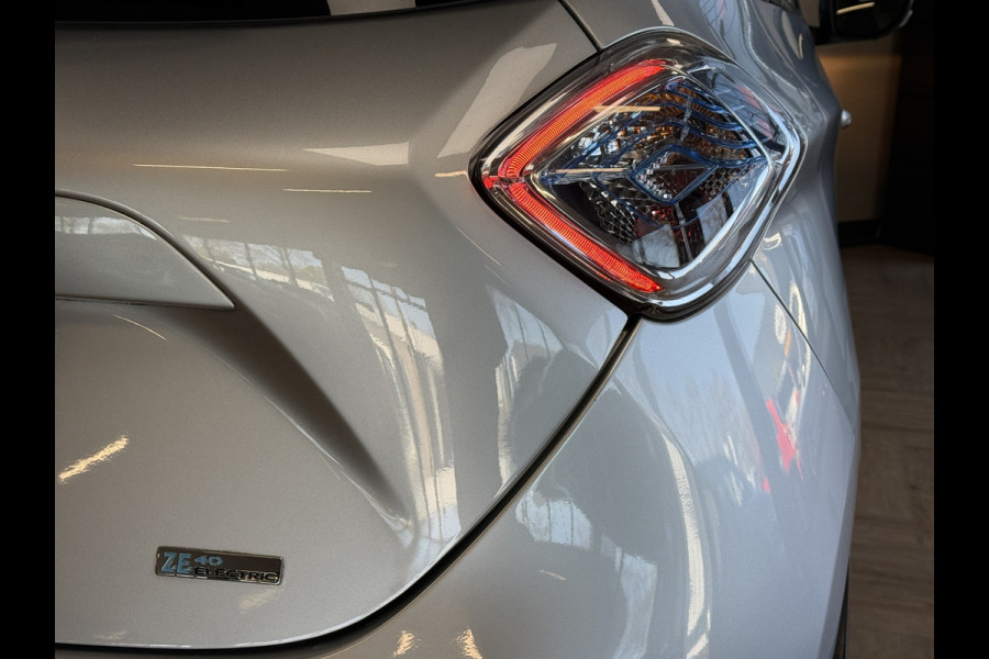 Renault ZOE R110 Limited 41 kWh (Huur Accu) Navi | Pdc | Camera | Keyless | Clima | 100 % Dealer onderhouden!