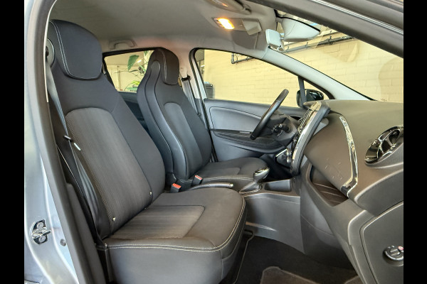 Renault ZOE R110 Limited 41 kWh (Huur Accu) Navi | Pdc | Camera | Keyless | Clima | 100 % Dealer onderhouden!