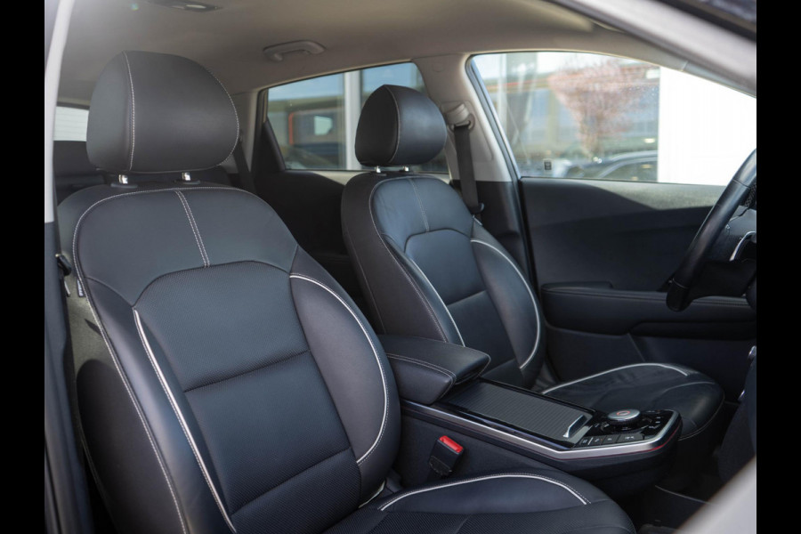 Kia e-Niro ExecutiveLine 64 kWh | Stoel en Stuur verwarming | Stoel ventilatie | Navigatie |