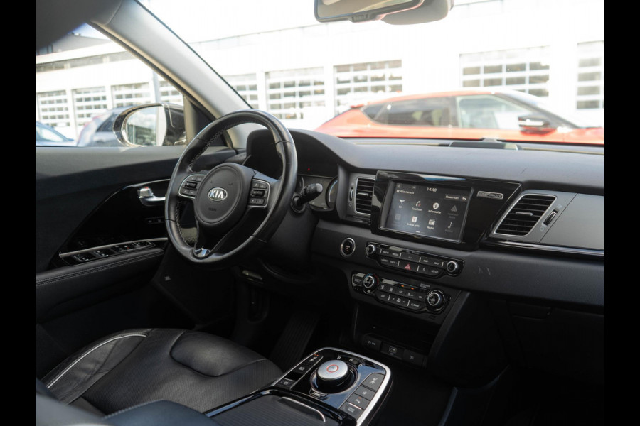 Kia e-Niro ExecutiveLine 64 kWh | Stoel en Stuur verwarming | Stoel ventilatie | Navigatie |