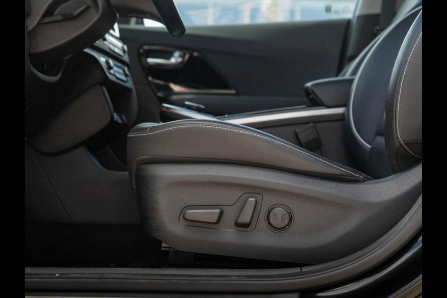 Kia e-Niro ExecutiveLine 64 kWh | Stoel en Stuur verwarming | Stoel ventilatie | Navigatie |