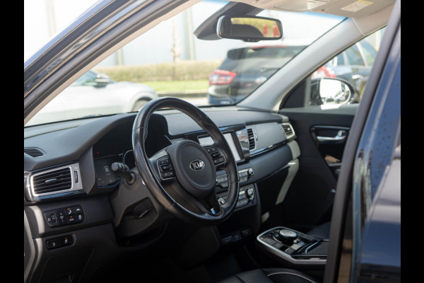 Kia e-Niro ExecutiveLine 64 kWh | Stoel en Stuur verwarming | Stoel ventilatie | Navigatie |