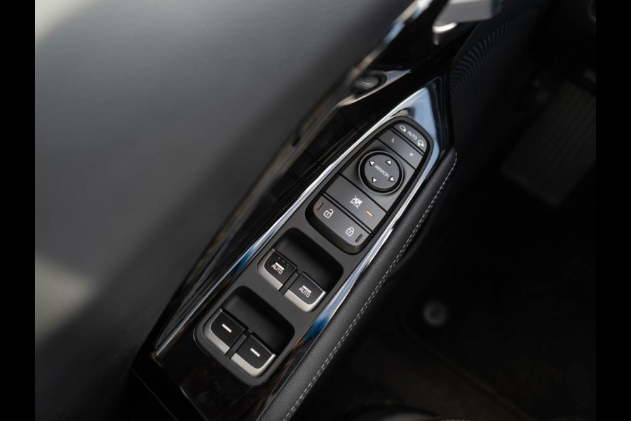 Kia e-Niro ExecutiveLine 64 kWh | Stoel en Stuur verwarming | Stoel ventilatie | Navigatie |