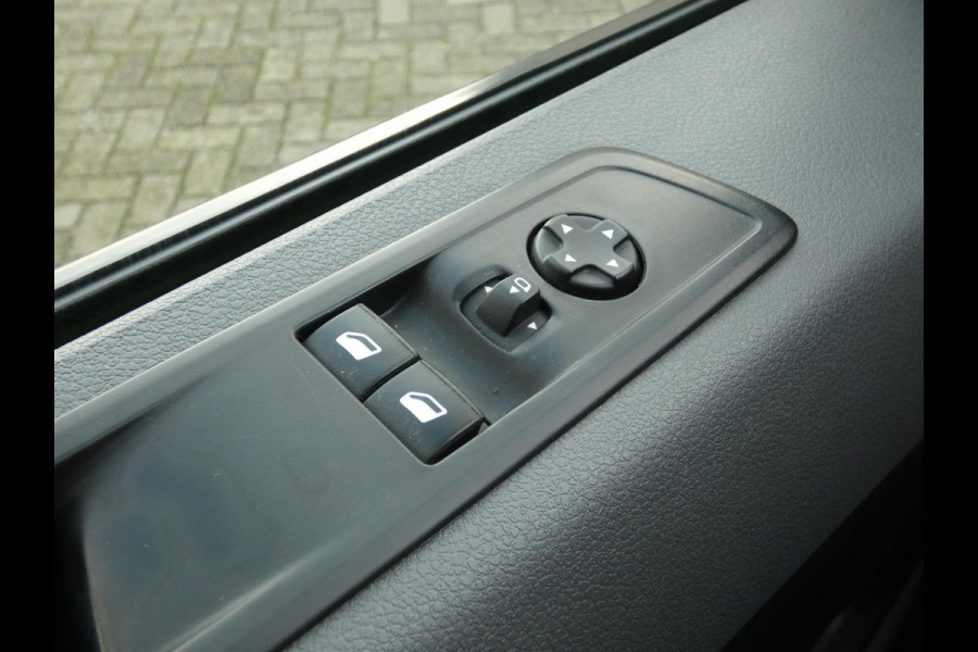 Peugeot Expert 2.0 BlueHDI 120 PK Standard Premium | 120 PK | NAVIGATIE | SIDE BARS | AIRCO | PARKEERSENSOREN | BLUETOOTH