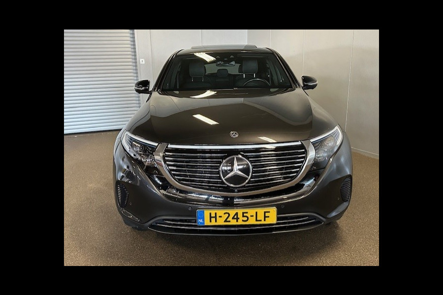 Mercedes-Benz EQC 400 4 Matic Premium Plus 80 kWh-SCHUIFDAK-HEAD UP-MEMORY-TREKHAAK-COMPLEET