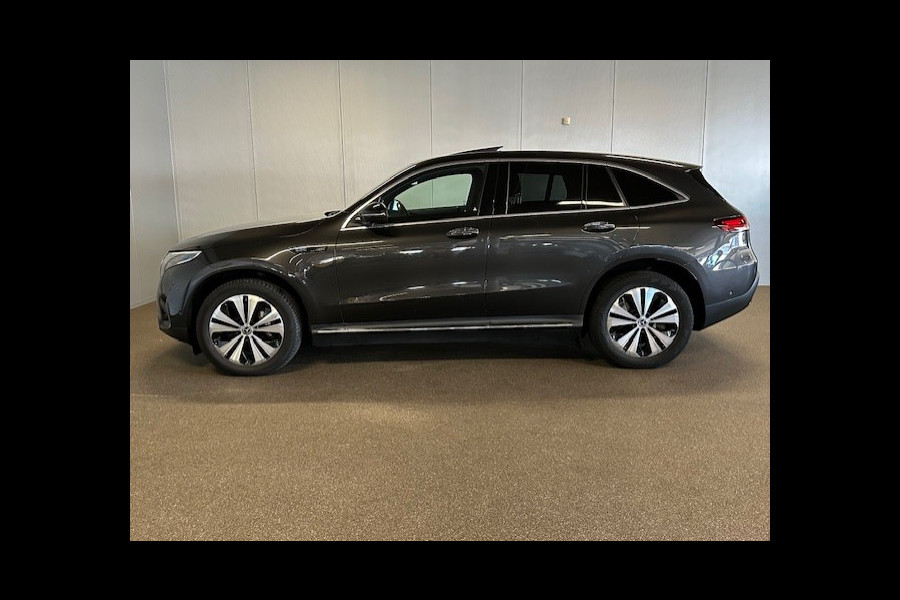 Mercedes-Benz EQC 400 4 Matic Premium Plus 80 kWh-SCHUIFDAK-HEAD UP-MEMORY-TREKHAAK-COMPLEET