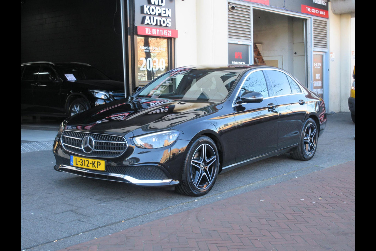 Mercedes-Benz E-Klasse E220 d Widescreen Camera Distronic Mercedes-Benz E-Klasse E220 d Widescreen Camera Distronic