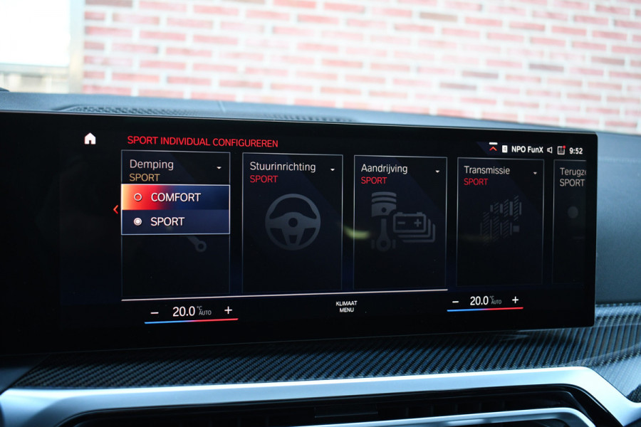 BMW 3 Serie Touring 330e M-Sport Pano Trekh ACC El-zetel HUD Carbon 19inch Adp-onderstel