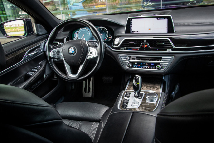 BMW 7 Serie 750i xDrive High Executive ** Rear Seat Entertainment ** massage stoelen **