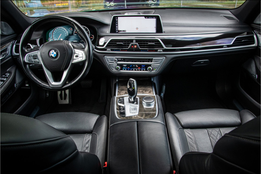 BMW 7 Serie 750i xDrive High Executive ** Rear Seat Entertainment ** massage stoelen **