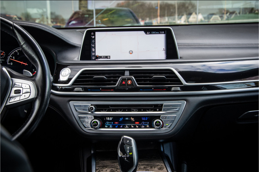 BMW 7 Serie 750i xDrive High Executive ** Rear Seat Entertainment ** massage stoelen **