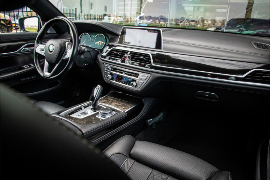 BMW 7 Serie 750i xDrive High Executive ** Rear Seat Entertainment ** massage stoelen **