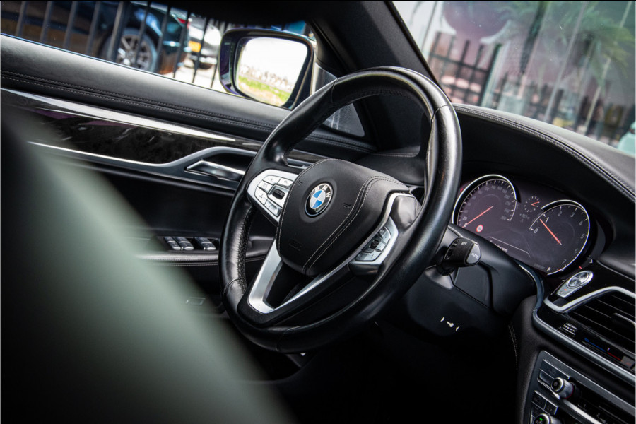BMW 7 Serie 750i xDrive High Executive ** Rear Seat Entertainment ** massage stoelen **