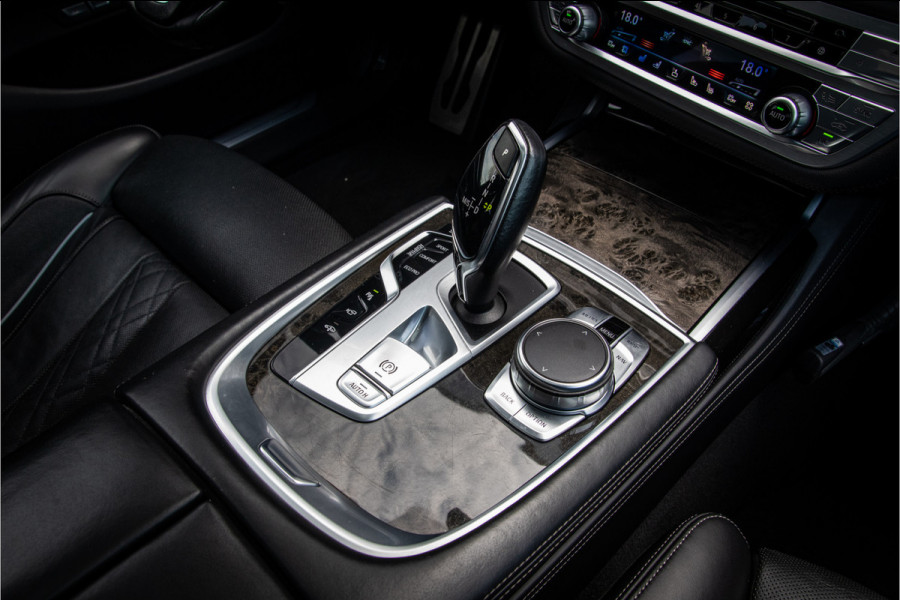 BMW 7 Serie 750i xDrive High Executive ** Rear Seat Entertainment ** massage stoelen **