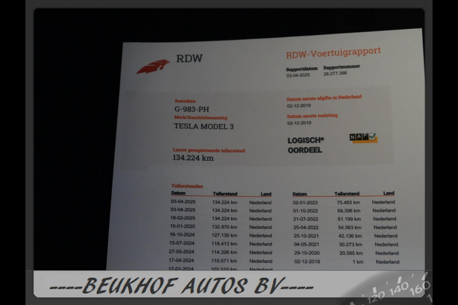 Tesla Model 3 Standard RWD Plus 60 kWh Trekhaak Pano Nav Cam