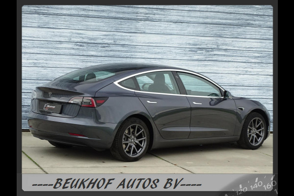 Tesla Model 3 Standard RWD Plus 60 kWh Trekhaak Pano Nav Cam