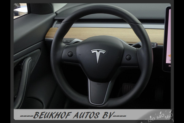 Tesla Model 3 Standard RWD Plus 60 kWh Trekhaak Pano Nav Cam
