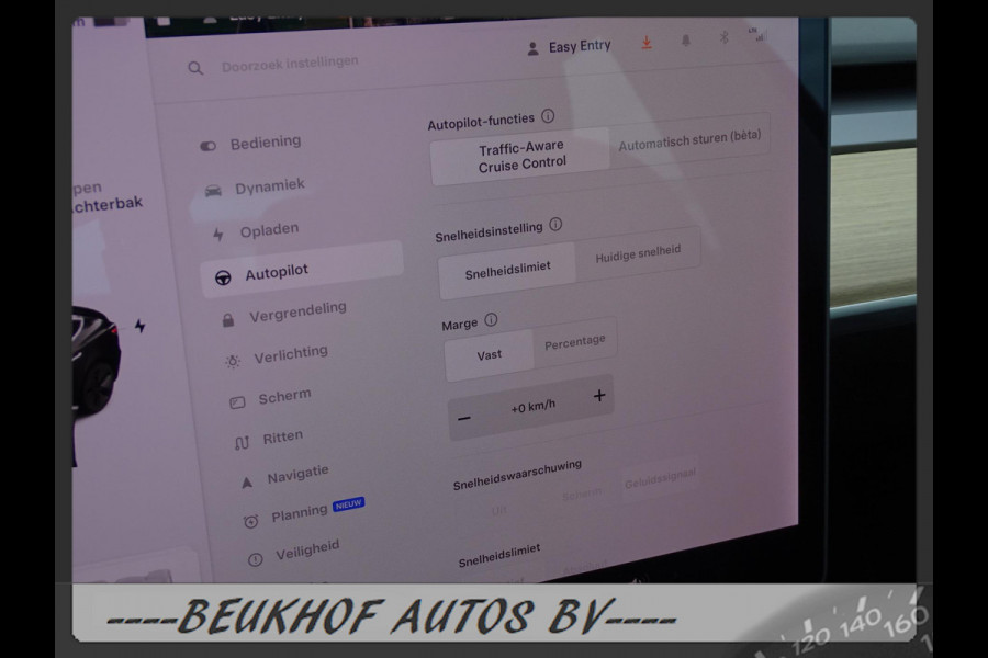 Tesla Model 3 Standard RWD Plus 60 kWh Trekhaak Pano Nav Cam