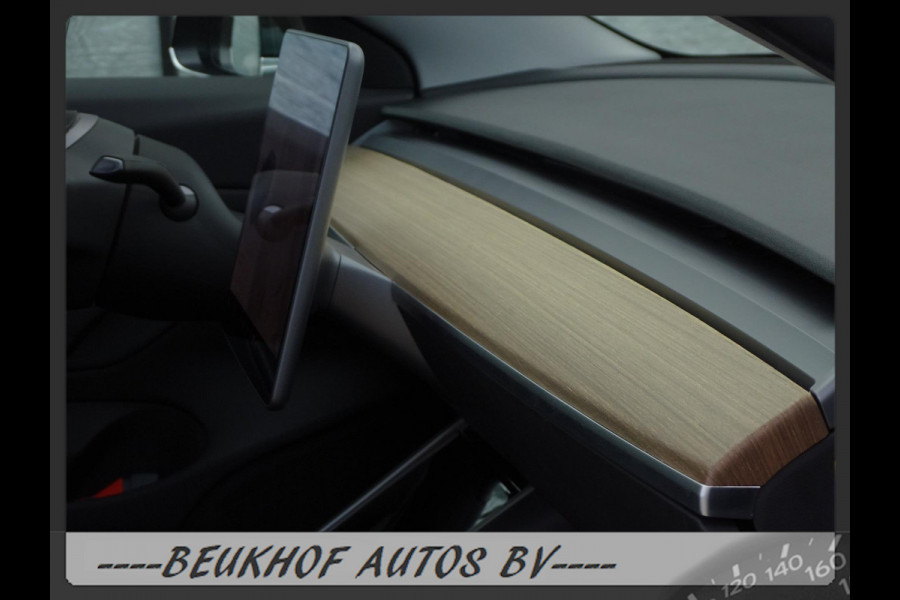 Tesla Model 3 Standard RWD Plus 60 kWh Trekhaak Pano Nav Cam