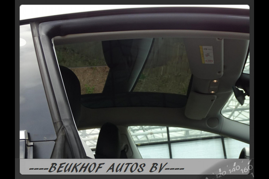 Tesla Model 3 Standard RWD Plus 60 kWh Trekhaak Pano Nav Cam