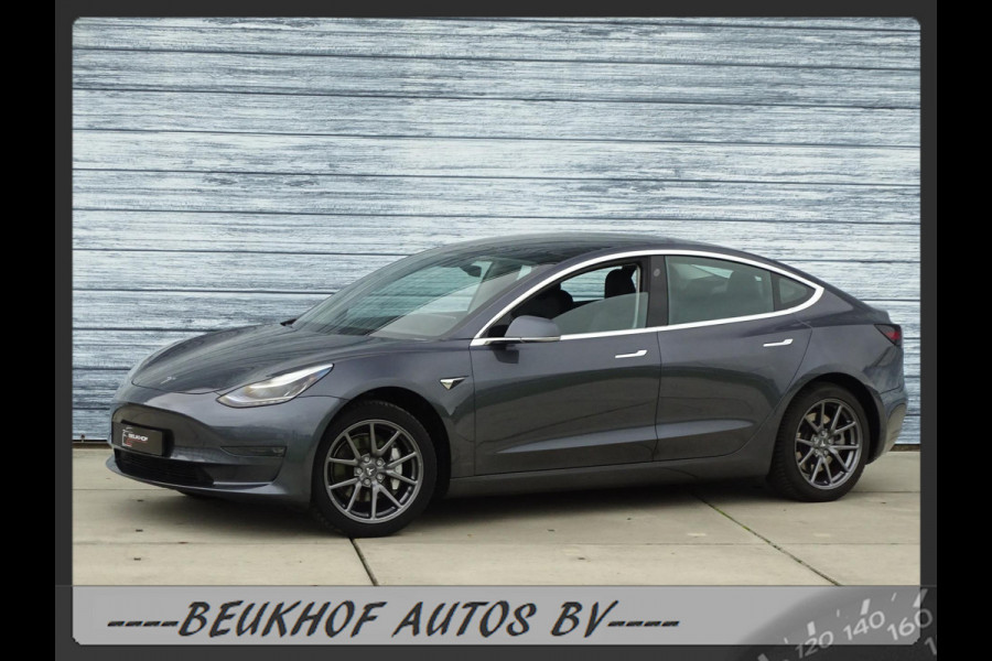 Tesla Model 3 Standard RWD Plus 60 kWh Trekhaak Pano Nav Cam