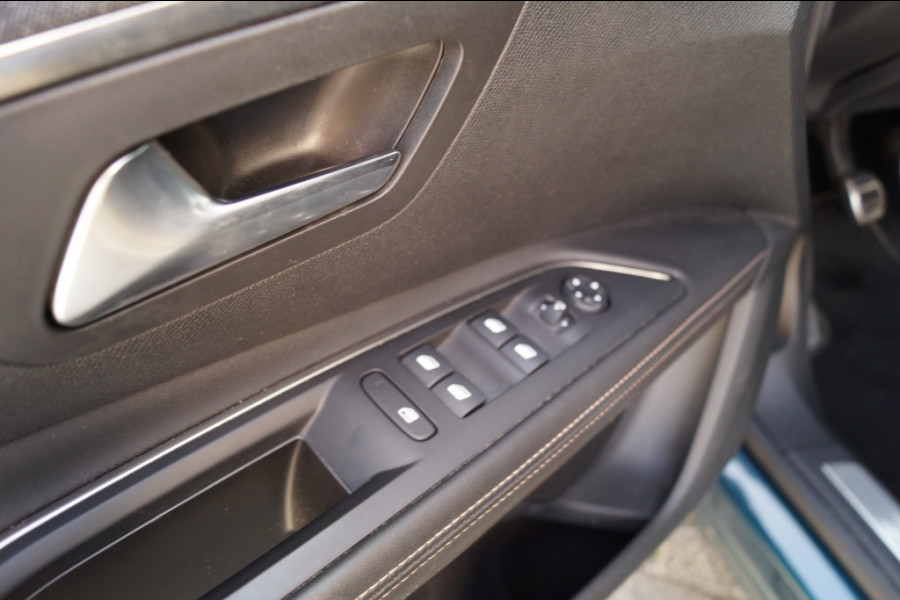 Peugeot 5008 1.2 PureTech 130pk GT-Line 7-persoons -NAVI-ECC-