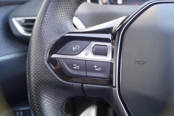 Peugeot 5008 1.2 PureTech 130pk GT-Line 7-persoons -NAVI-ECC-