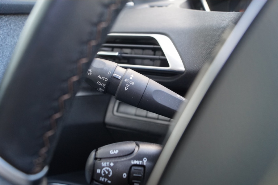 Peugeot 5008 1.2 PureTech 130pk GT-Line 7-persoons -NAVI-ECC-