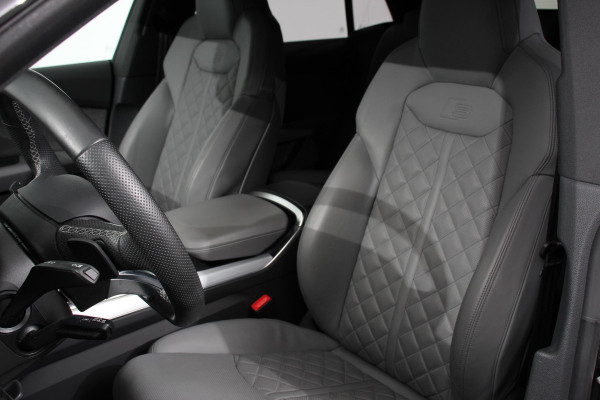 Audi Q8 55 TFSI e PHEV quattro Pro Line S-Line 3* S-Line Leder B&O Trekhaak Electrisch Luchtvering Led Dab Led Blackpack