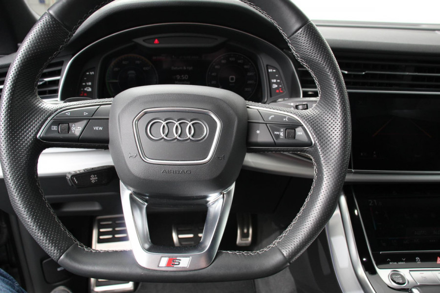 Audi Q8 55 TFSI e PHEV quattro Pro Line S-Line 3* S-Line Leder B&O Trekhaak Electrisch Luchtvering Led Dab Led Blackpack