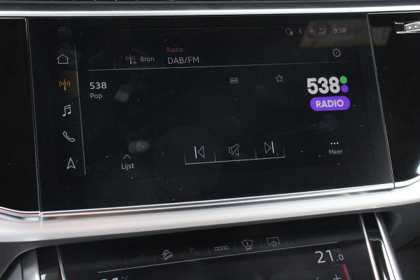 Audi Q8 55 TFSI e PHEV quattro Pro Line S-Line 3* S-Line Leder B&O Trekhaak Electrisch Luchtvering Led Dab Led Blackpack