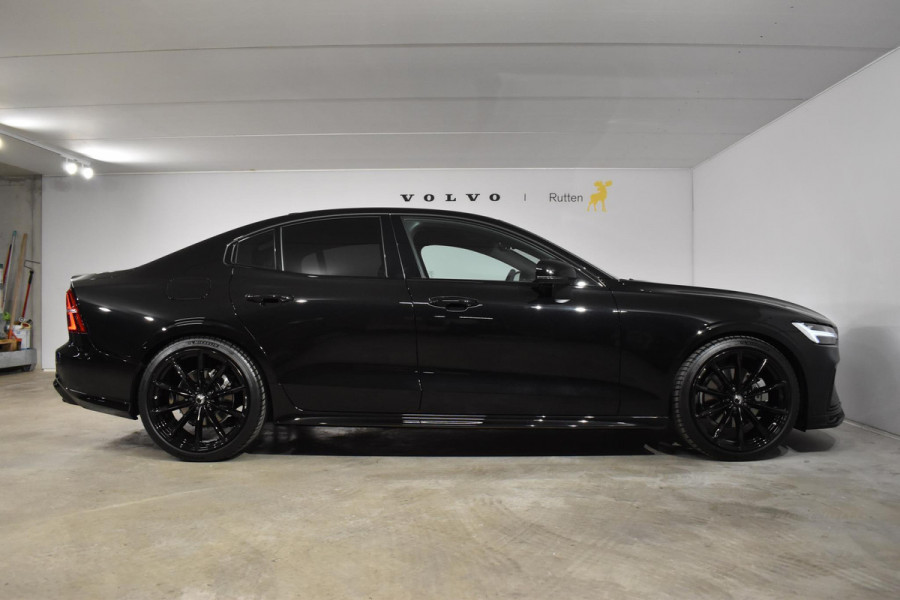 Volvo S60 B4 211PK Automaat Plus Dark / Heico uitgevoerd!!! / Alloy Wheel VOLUTION 20'' velgen / Heico voorspoiler / Heico Verlaagd 30 mm / Black Edition Pack / Styling Pack / Driver Assist / Semi elektrische trekhaak