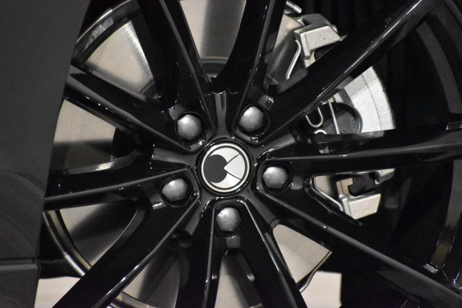 Volvo S60 B4 211PK Automaat Plus Dark / Heico uitgevoerd!!! / Alloy Wheel VOLUTION 20'' velgen / Heico voorspoiler / Heico Verlaagd 30 mm / Black Edition Pack / Styling Pack / Driver Assist / Semi elektrische trekhaak