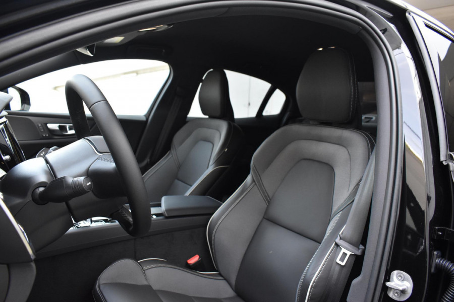 Volvo S60 B4 211PK Automaat Plus Dark / Heico uitgevoerd!!! / Alloy Wheel VOLUTION 20'' velgen / Heico voorspoiler / Heico Verlaagd 30 mm / Black Edition Pack / Styling Pack / Driver Assist / Semi elektrische trekhaak