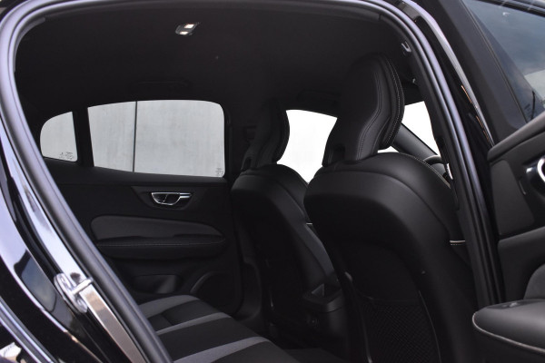 Volvo S60 B4 211PK Automaat Plus Dark / Heico uitgevoerd!!! / Alloy Wheel VOLUTION 20'' velgen / Heico voorspoiler / Heico Verlaagd 30 mm / Black Edition Pack / Styling Pack / Driver Assist / Semi elektrische trekhaak