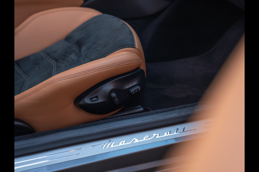 Maserati GranCabrio 4.7 MC | Chique | Harman/Kardon | Veel alcantara!