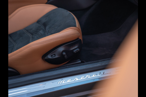 Maserati GranCabrio 4.7 MC | Chique | Harman/Kardon | Veel alcantara!