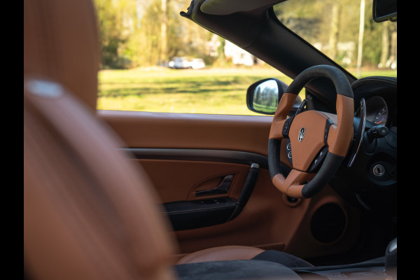 Maserati GranCabrio 4.7 MC | Chique | Harman/Kardon | Veel alcantara!