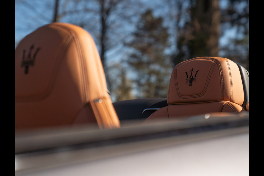 Maserati GranCabrio 4.7 MC | Chique | Harman/Kardon | Veel alcantara!