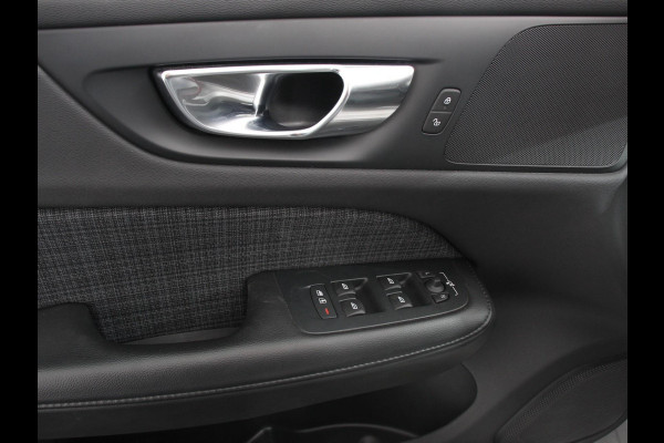 Volvo V60 2.0 T6 Aut. Recharge AWD Inscription 340 PK Panoramadak Airco|ECC LED Light Pack Winter Pack Elekt. Stoelen + Memory Privacy Glass Cruise Control 18" Multispaak PDC VA + Camera