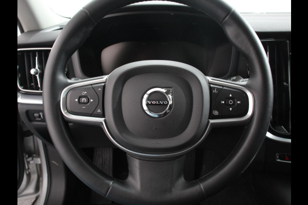 Volvo V60 2.0 T6 Aut. Recharge AWD Inscription 340 PK Panoramadak Airco|ECC LED Light Pack Winter Pack Elekt. Stoelen + Memory Privacy Glass Cruise Control 18" Multispaak PDC VA + Camera