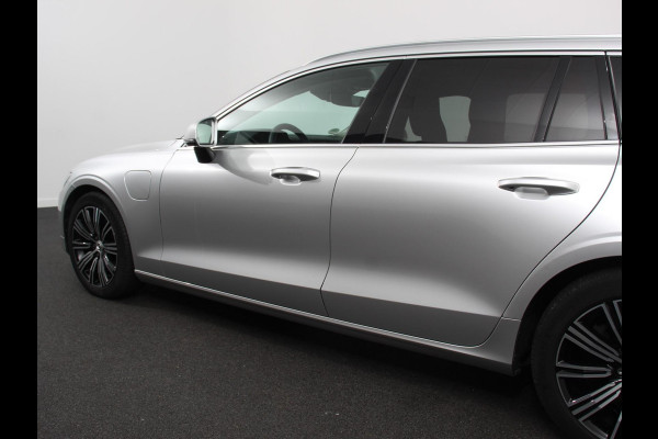 Volvo V60 2.0 T6 Aut. Recharge AWD Inscription 340 PK Panoramadak Airco|ECC LED Light Pack Winter Pack Elekt. Stoelen + Memory Privacy Glass Cruise Control 18" Multispaak PDC VA + Camera