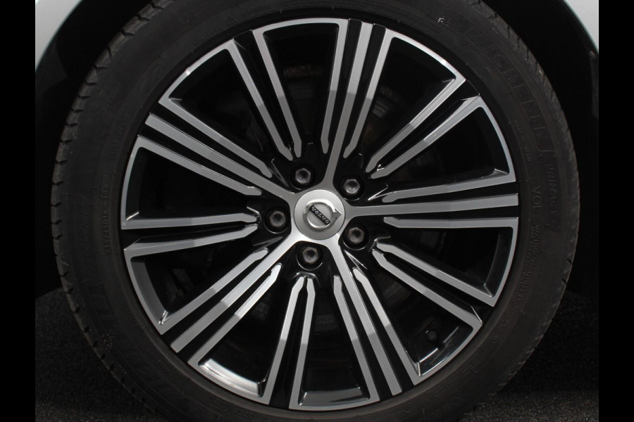 Volvo V60 2.0 T6 Aut. Recharge AWD Inscription 340 PK Panoramadak Airco|ECC LED Light Pack Winter Pack Elekt. Stoelen + Memory Privacy Glass Cruise Control 18" Multispaak PDC VA + Camera